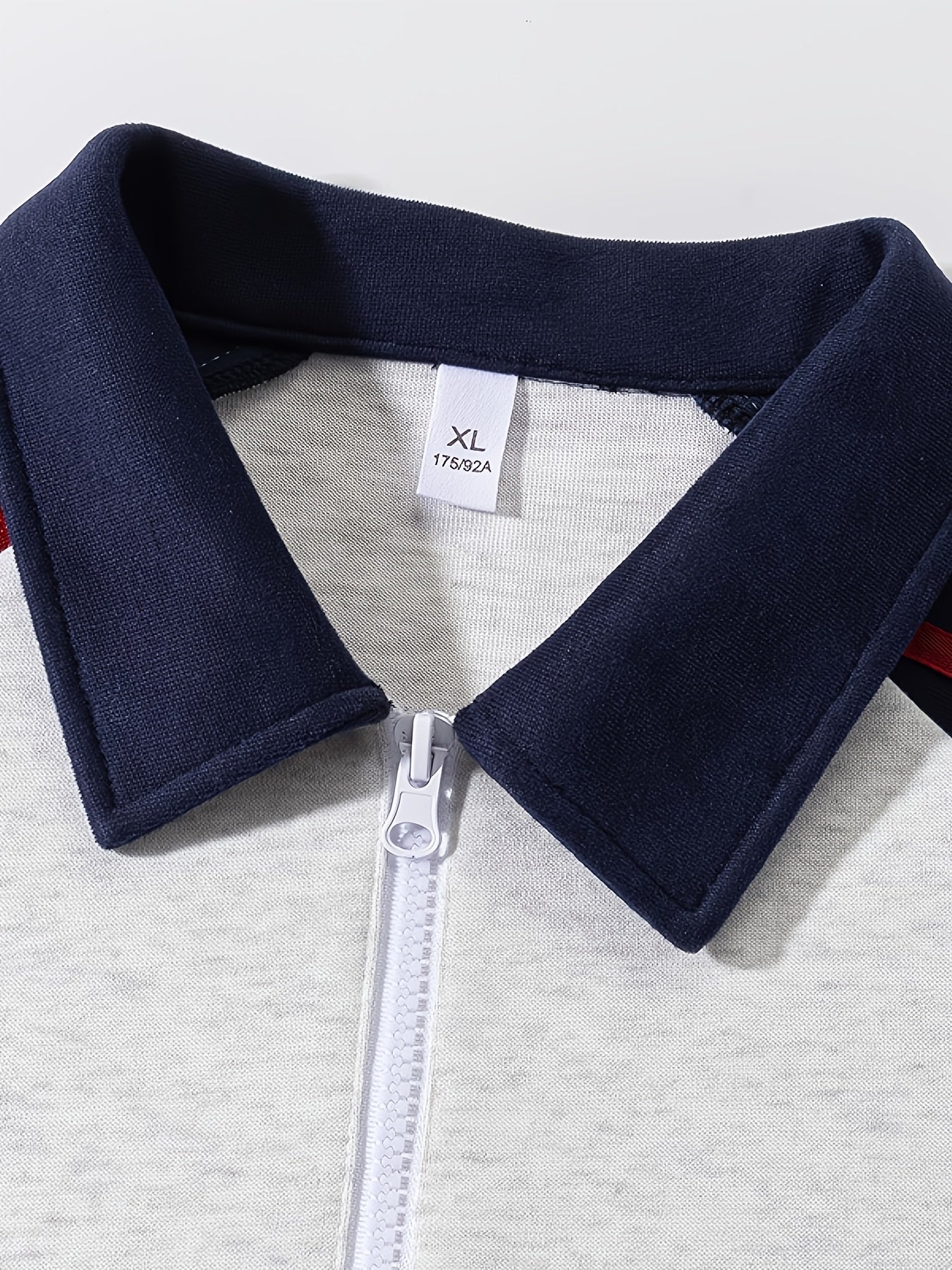 Men's & Women's Color-Block Striped Polo Shirt \u002F Loose Fit Zip-Up Hoodie with Contrast Collar