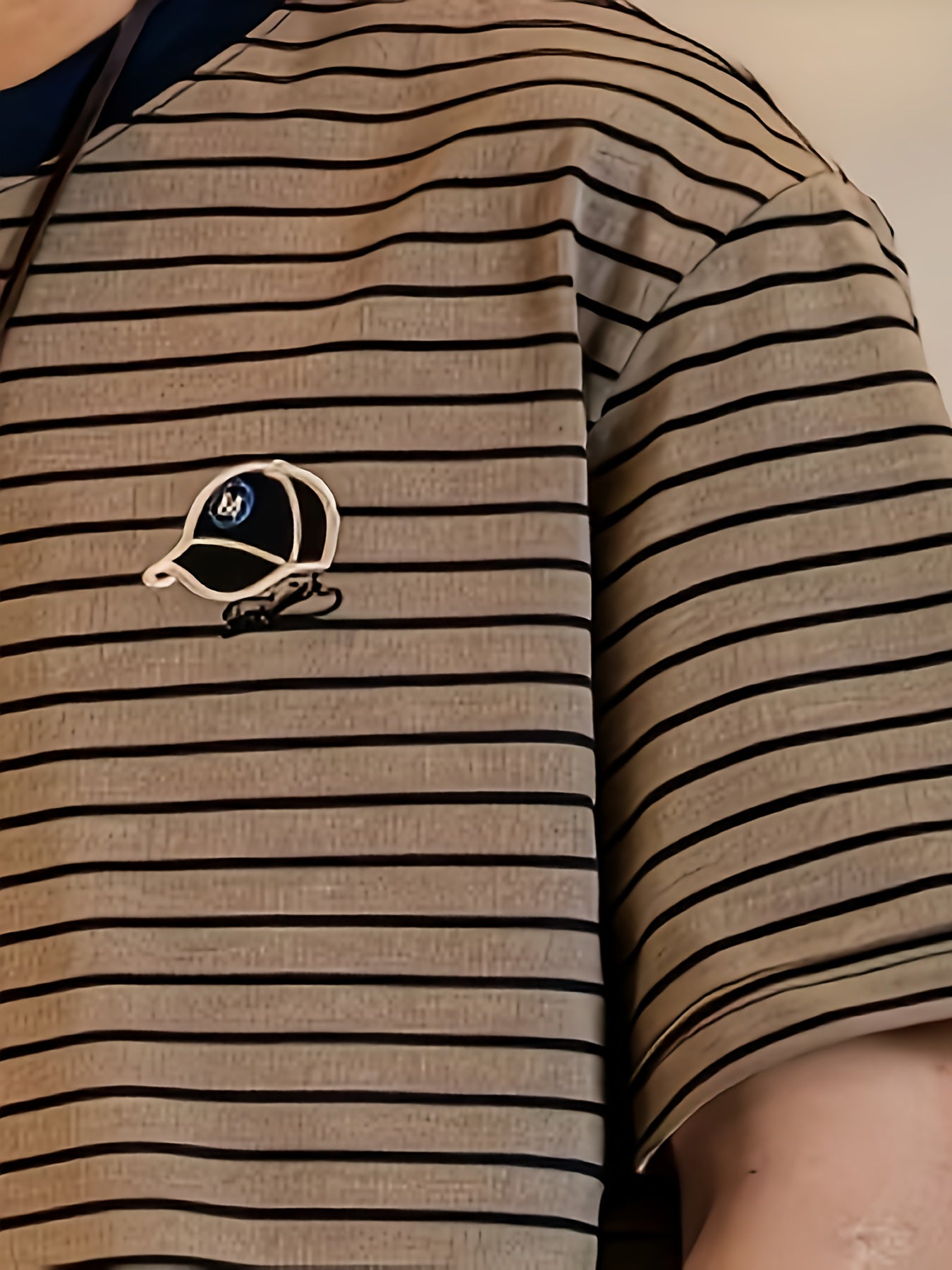 Men's Vintage Casual T-Shirt - Beige & Brown Horizontal Stripes